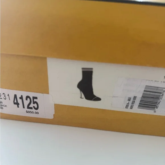 FENDI
Black Knit Fabric Sock Boot Size 10/40 - Picture 10 of 11